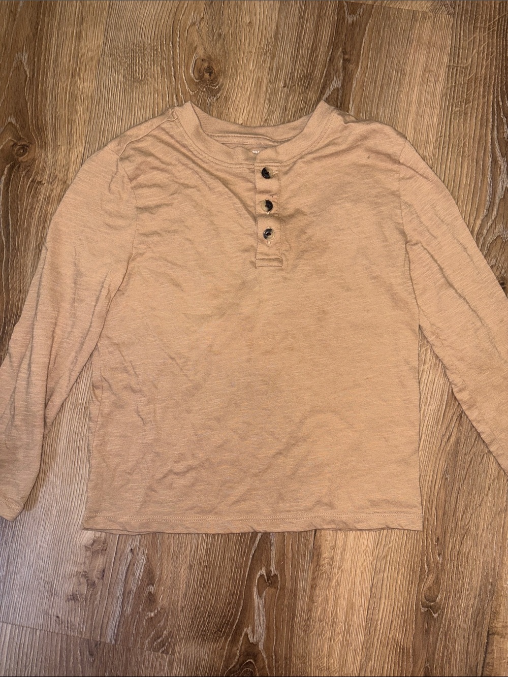 3/$20! Boys 6t tan brown shirt Old Navy Kids Long-Sleeve Henley Beige boys 6t